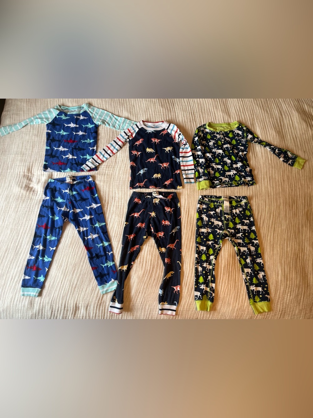 Hatley Boys Size 4 Pajama Lot – 3 Long Sleeve Sets Sharks Dinosaurs Moose